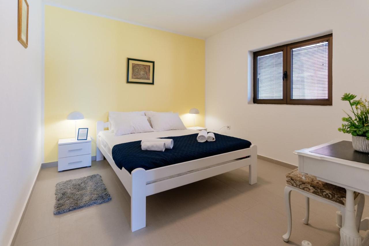Viewpoint Apartman *